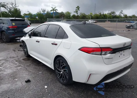 2021 Toyota Corolla Le z USA, uszkodzony, nr VIN JTDEPMAE8MJ180668